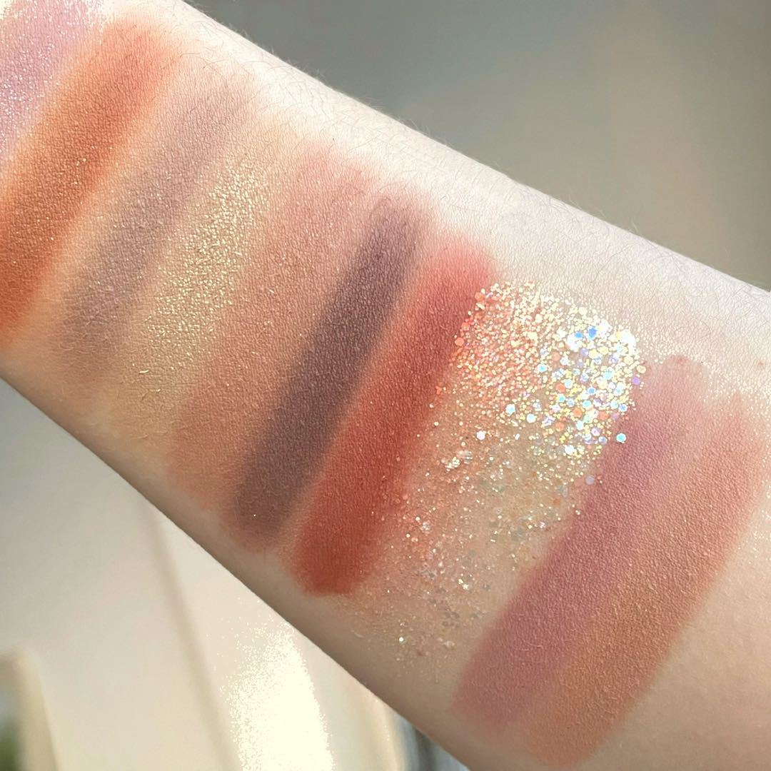 Палитра теней для век, 26 цвет – обзор и цена Beauty Huda Makeup
